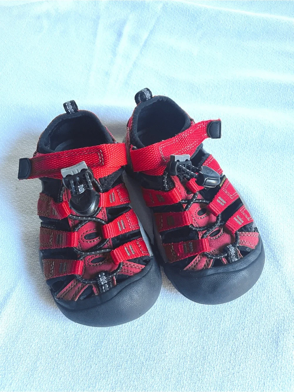 KEEN Kids Newport H2 Waterproof Hiking Sandals Red/Black Size 9 Toddler Shoes